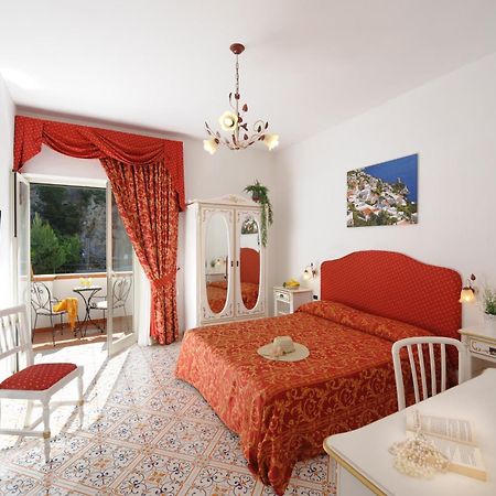 Hotel La Conchiglia Праяно Екстериор снимка